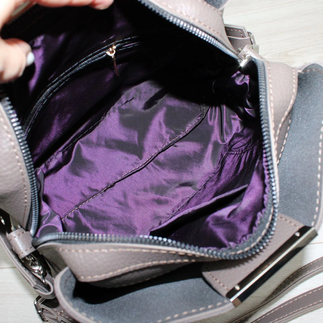 Жіноча сумка класична з трьома відділеннями, капучіно для молодої мами